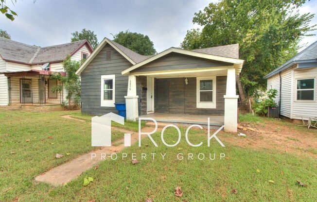 Updated Cozy 2 Bed 1 Bath Home in Guthrie Available Now ~MOVE IN SPECIAL~