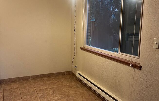 Cozy Ballard studio with charming kitchen & dining nook - 3 weeks free rent!