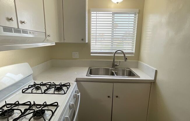 1 bed, 1 bath, 600 sqft, $1,825, Unit 206