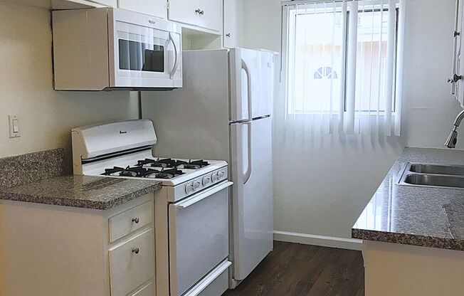 1 bed, 1 bath, 571 sqft, $1,745, Unit 102#16