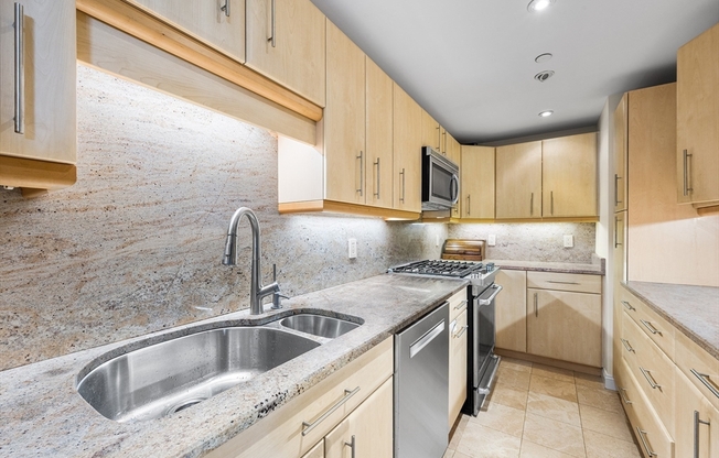 2 beds, 2 baths, 1,120 sqft, $6,000, Unit 16P