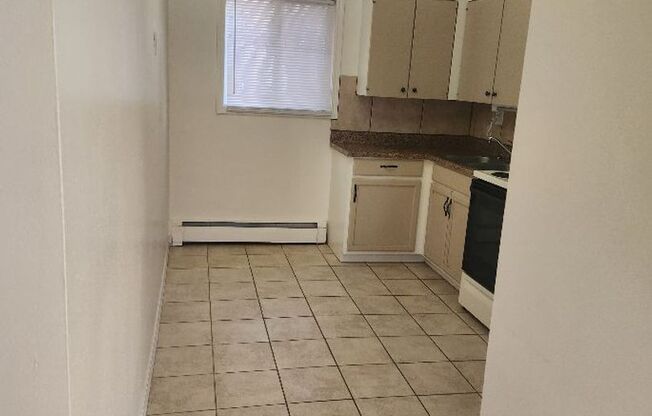 1 bed, 1 bath, 650 sqft, $995, Unit #2