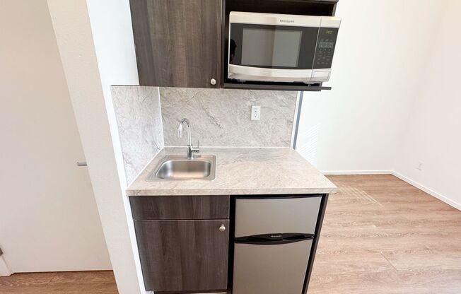 Studio, 1 bath, 186 sqft, $1,495, Unit 511
