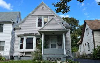 454 Grand Ave
