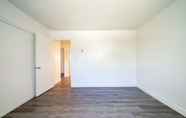 3 beds, 2 baths, 1,200 sqft, $2,900, Unit 633-35