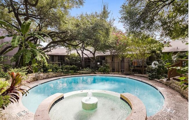 1 bed, 1 bath, $899, Unit #110