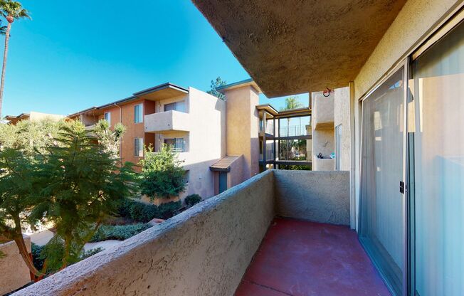 2 beds, 1 bath, 720 sqft, $2,325, Unit 213C