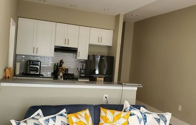 630 N 7th St Unit B