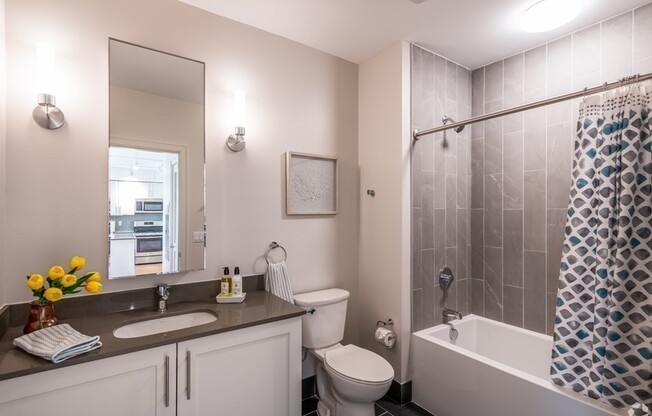 2 beds, 1 bath, 930 sqft, $4,100, Unit 209