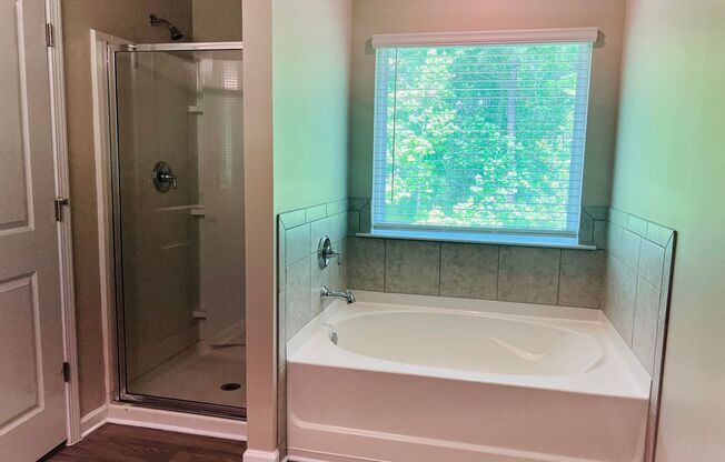 3 beds, 2.5 baths, $2,000