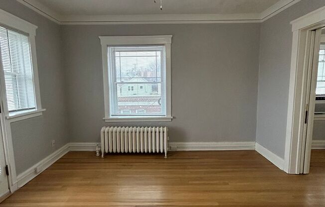 Dewey Apartments (3301 Dewey Ave.)