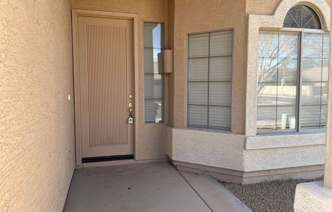 **SPECTACULAR 4 BEDROOM/2 BATHROOM FAMILY HOME LOCATED IN FOX CROSSING - CHANDLER (ALMA SCHOOL/QUEEN CREEK)**