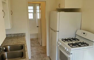 1 bed, 1 bath, $2,095, Unit 12609