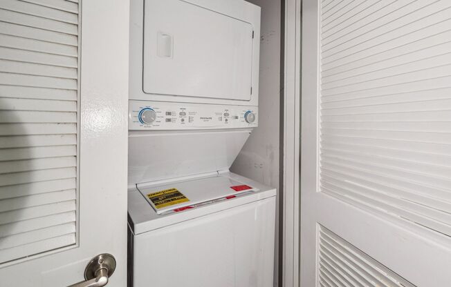 3044 Richmond Street