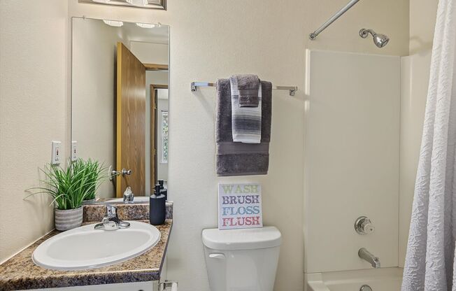 2 beds, 2 baths, 900 sqft, $1,829, Unit 7943