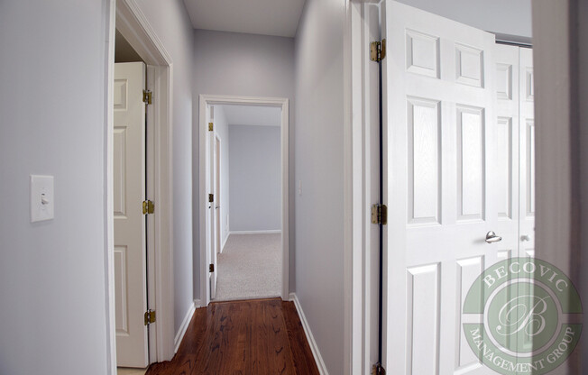 2 beds, 2 baths, 900 sqft, $2,600, Unit 504