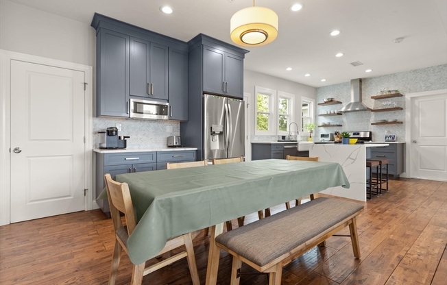22 RADCLIFFE RD