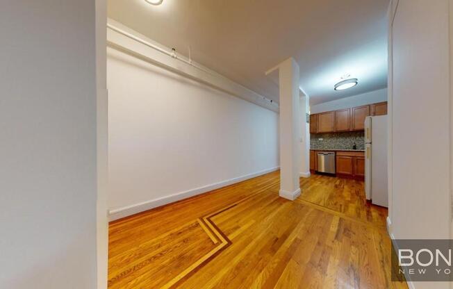 2 beds, 1 bath, $4,250, Unit 307