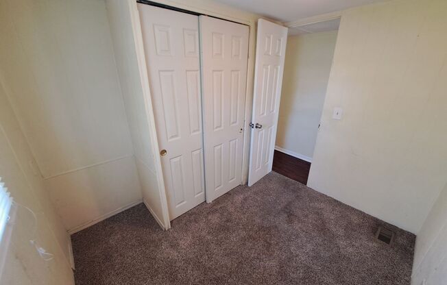 2 beds, 1 bath, $825