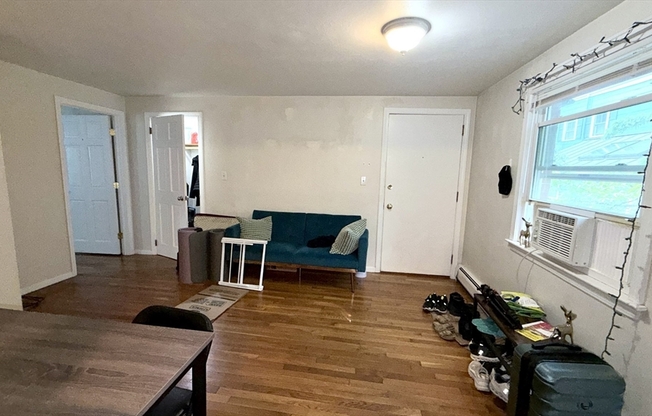 8 KENWOOD ST