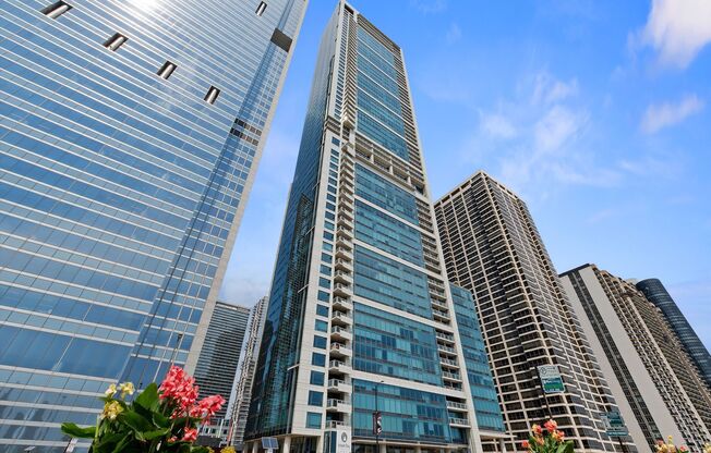 True Luxury Living_2b2b Condo at 340 On The Park