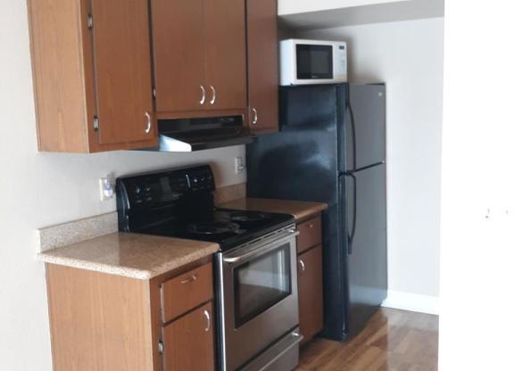 2 beds, 1 bath, 962 sqft, $1,500, Unit # 812