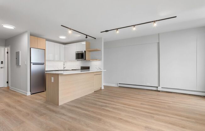 1 bed, 1.5 baths, 667 sqft, $2,495, Unit 26D