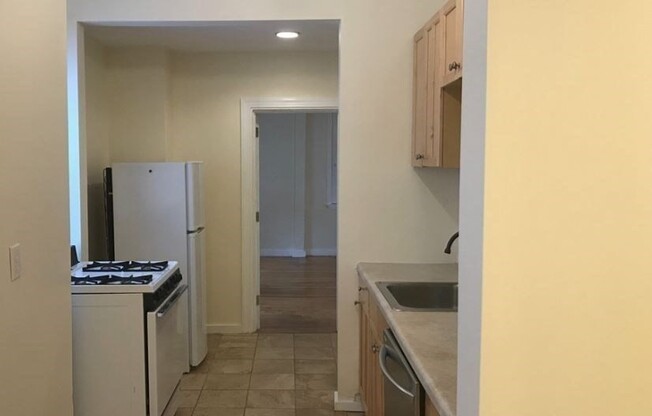 2 beds, 1 bath, 1,000 sqft, $3,450, Unit 1