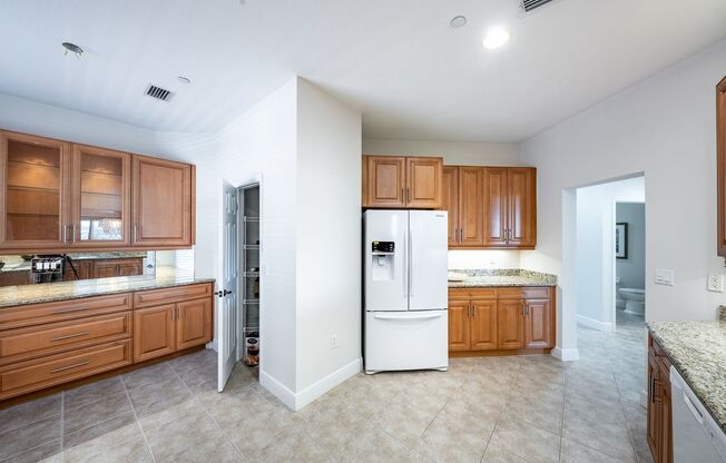 2 beds, 2.5 baths, $4,000, Unit # 204