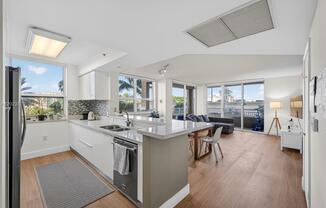 19501 W Country Club Dr