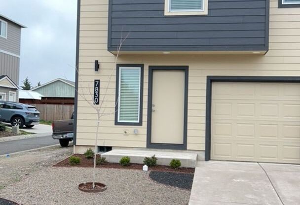 3 Bedroom 2.5 Bath Townhouse