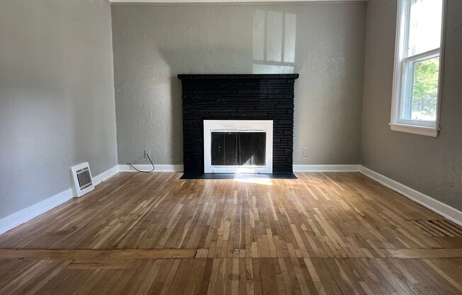 3 Bedroom 1 Bathroom House in Minneapolis!