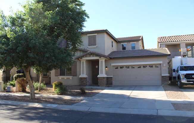 Large 4 bedroom home in Power Ranch