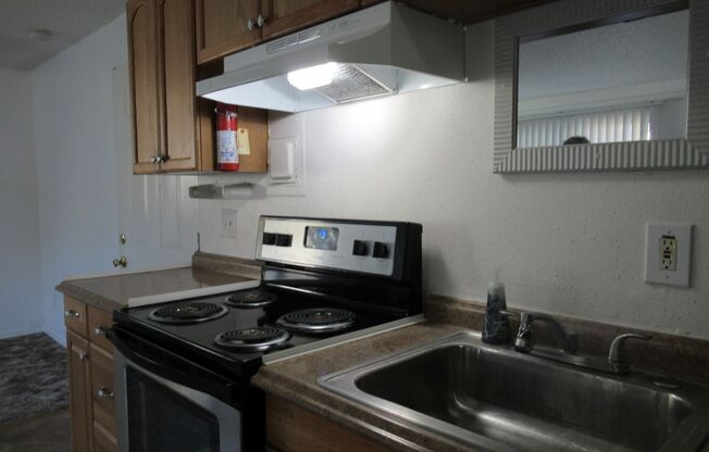 1 bed, 1 bath, $1,300