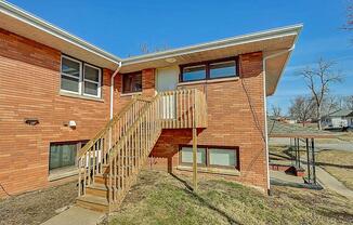 143 SOUTHVIEW DR