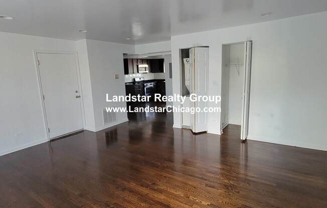 2534 W FITCH AVE