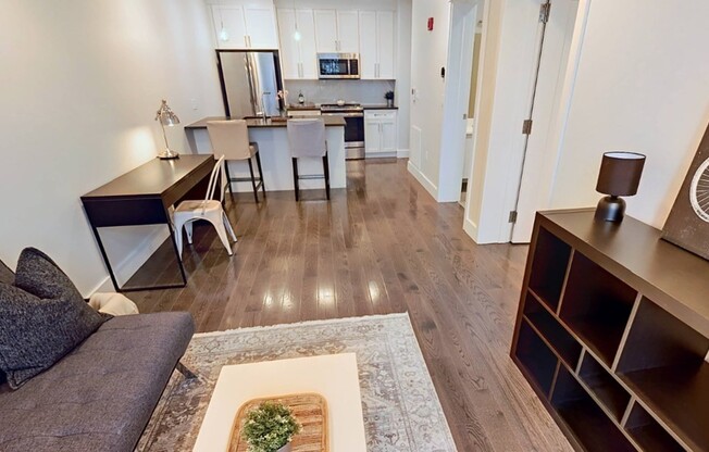 1 bed, 1 bath, $3,200, Unit 305