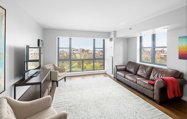 3 beds, 2 baths, 1,431 sqft, $7,950, Unit 1801