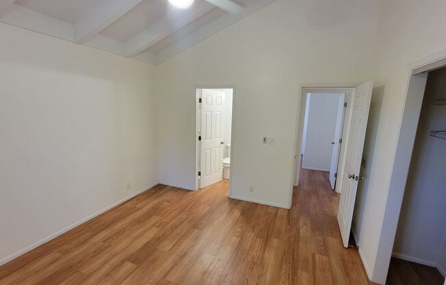 Beautiful 3 bedroom 2 bath single family house with 2 car garage Pet Friendly