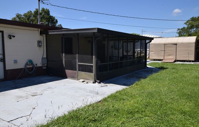 4 Bedroom, 3 Baths Single Family Home For Rent at 6220 Lynette St.Orlando, FL 32809