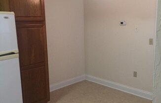 3 beds, 2 baths, $2,200