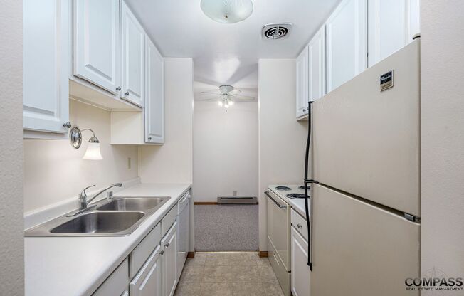 1 bed, 1 bath, 624 sqft, $1,025, Unit 212