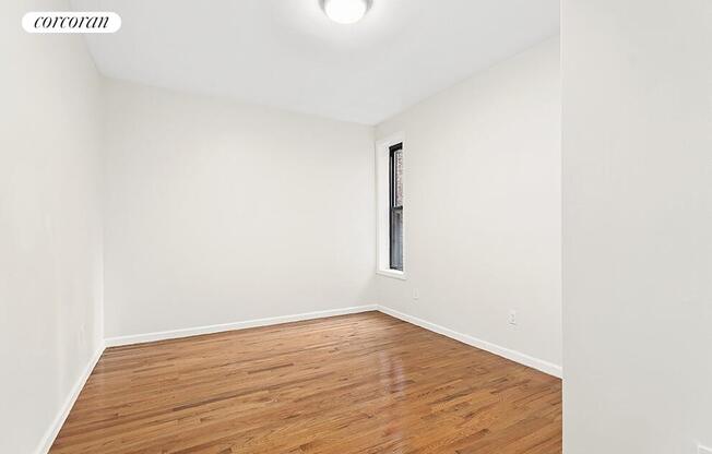 530 W 123 ST