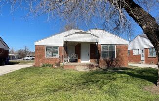 2 BED 1 BATH DUPLEX FOR LEASE