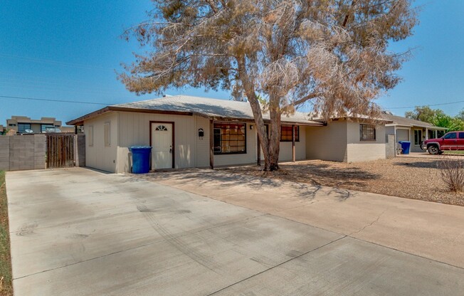 5 BEDROOM 2 BATH HOME MINUTES FROM ASU!