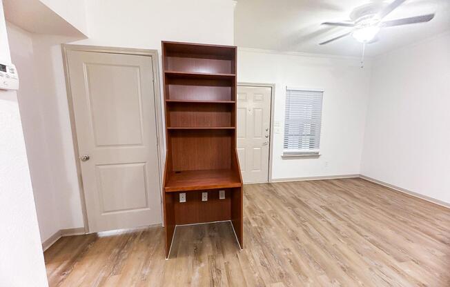 1 bed, 1 bath, 638 sqft, $1,149