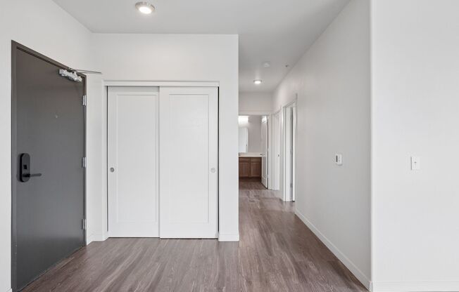 2 beds, 1 bath, 818 sqft, $1,825, Unit 509