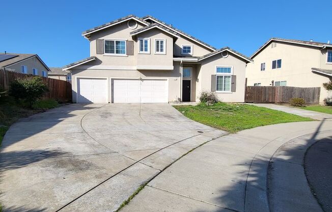 This comfortable home has 5 Beds 3 Baths 3 Car Garage Located in a Cul-de-Sac.