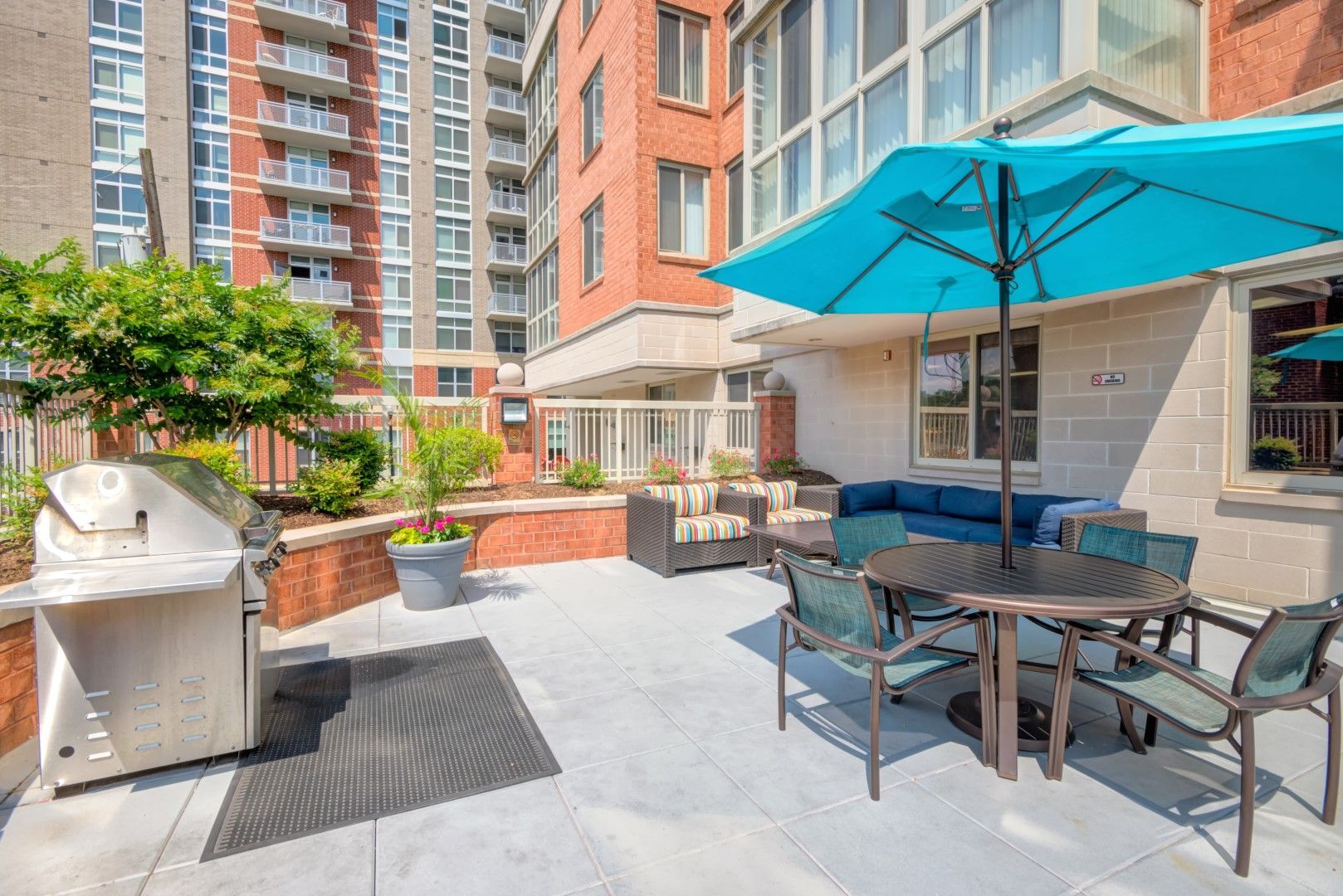 Parc Rosslyn Apartments