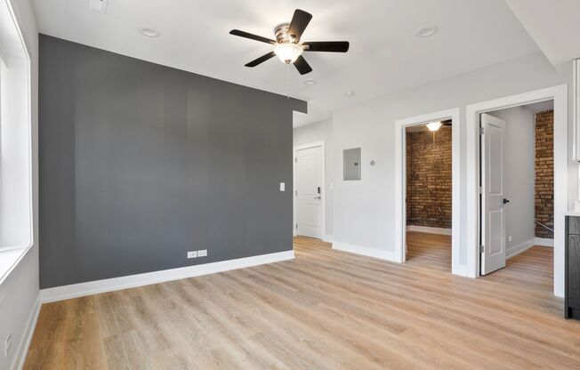 3 beds, 1 bath, 524 sqft, $2,250, Unit 1552-2F